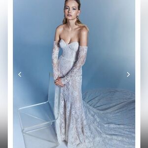 Rita Vinieris Wedding Dress